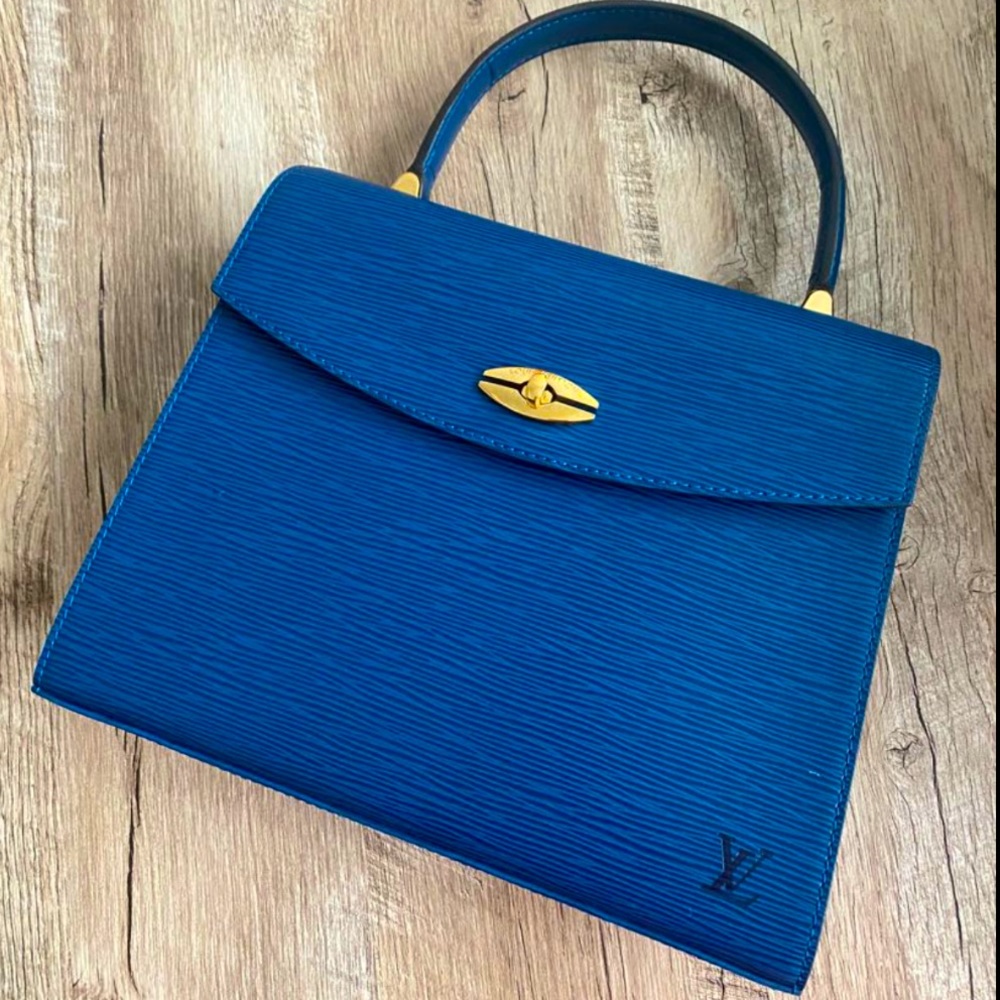 Louis Vuitton Handbag - Picture 5 of 8